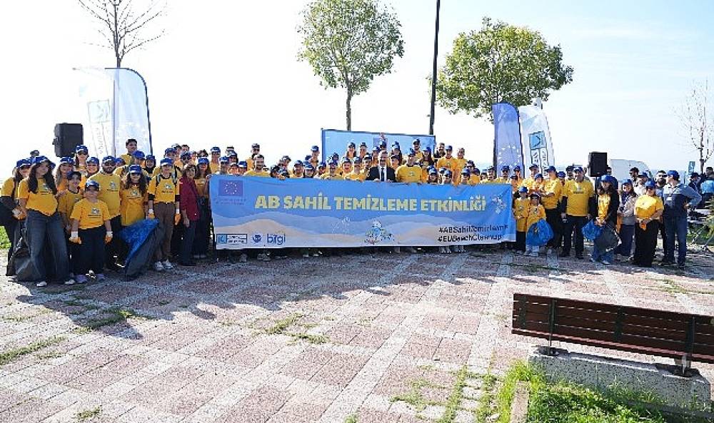 Kadıköy'de sahil temizliği 