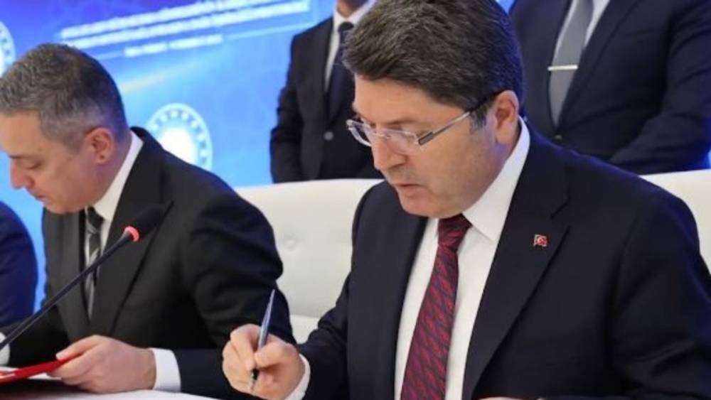 Avukatlara 10 Milyar TL b&uuml;ro kredi desteği 