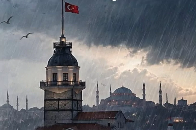 İstanbul&rsquo;da kuvvetli yağış ve fırtına uyarısı... Cumartesiye kadar s&uuml;recek!