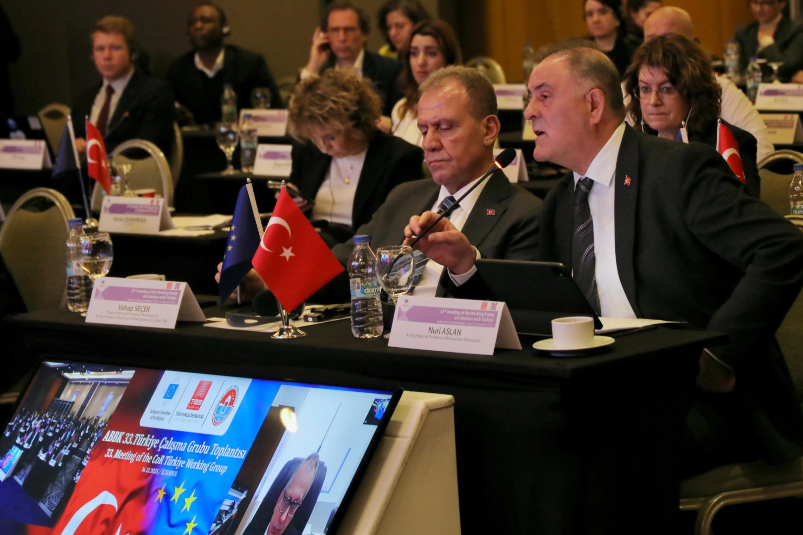 İstanbul B&uuml;y&uuml;kşehir'den AB'ye demokrasi eleştirisi