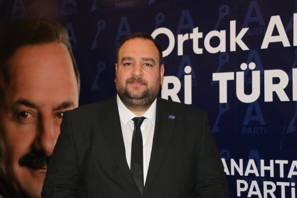 Anahtar Parti İl Başkanı Alsan: ‘Eğitim hakkı, ailelerin bütçe gücüne teslim edilemez’ 