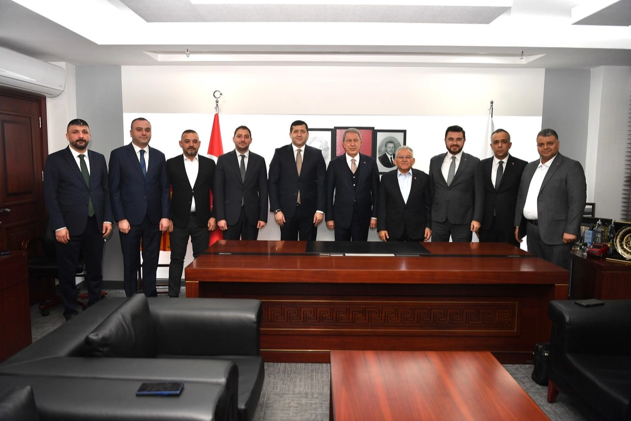 Memduh B&uuml;y&uuml;kkılı&ccedil;'tan 'Cumhur İttifakı' vurgusu