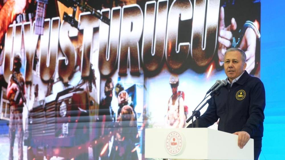 Bakan Yerlikaya&rsquo;dan &lsquo;Balıkesir depremi&rsquo; a&ccedil;ıklaması: &lsquo;Saha taramaları başlatıldı&rsquo; 