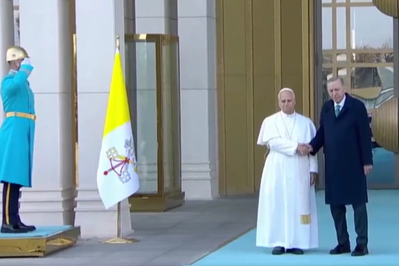 Papa 14. Leo ilk yurt dışı ziyareti kapsamında Türkiye'de