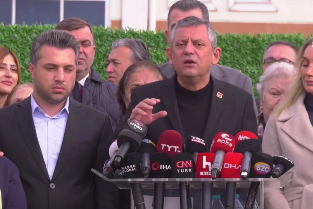 &Ouml;zg&uuml;r &Ouml;zel: Kimse helallik istemesin! Hepiniz hesap vereceksiniz