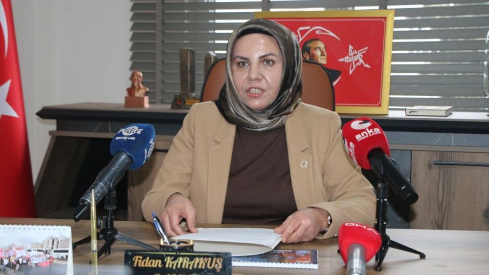 Fidan Karakuş&rsquo;tan &lsquo;Y&ouml;netici sendikası&rsquo; tepkisi: &lsquo;Anlaşılan o ki devletin makamları size ağır gelmiş&rsquo;  - Videolu Haber