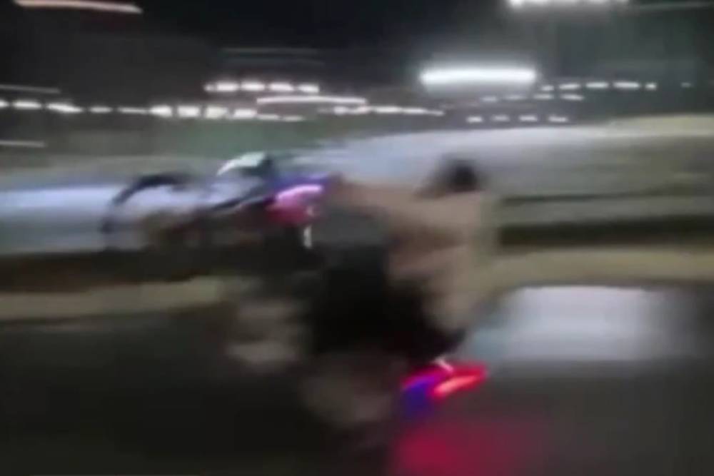 Trafik g&uuml;venliğini tehlikeye atan s&uuml;r&uuml;c&uuml;ye ceza