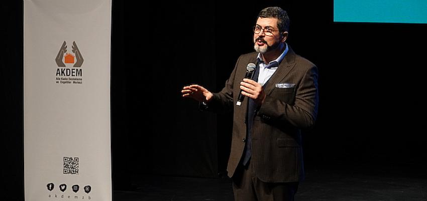 AKDEM ‘Ramazan Seminerleri’nin Konuğu Yazar Mehmet Fatih Çıtlak Oldu