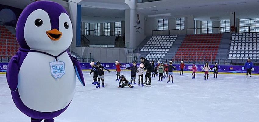 Ara Tatili Fırsat Bilen &Ouml;ğrenciler Buz Adası&rsquo;na Koştu