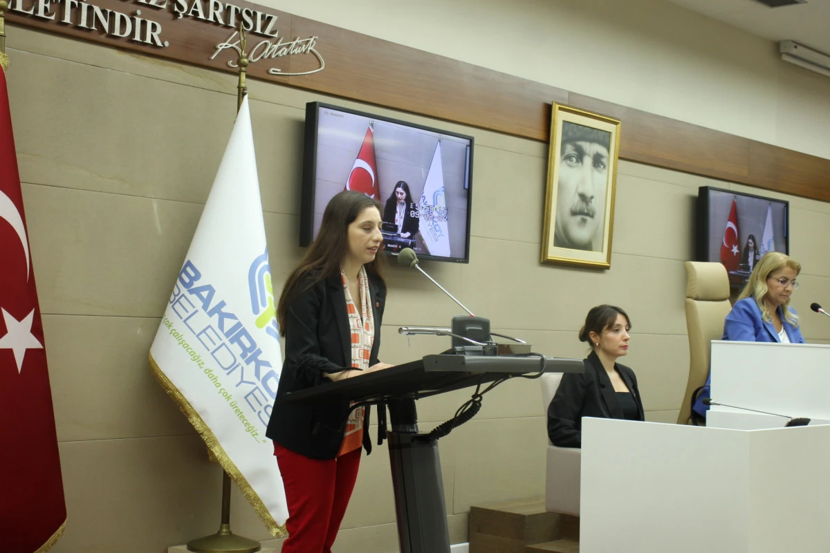 Bakırk&ouml;y Meclisi&rsquo;nde 14 Mart vurgusu: &ldquo;Sağlık piyasaya bırakılabilecek bir hizmet değildir&rdquo;