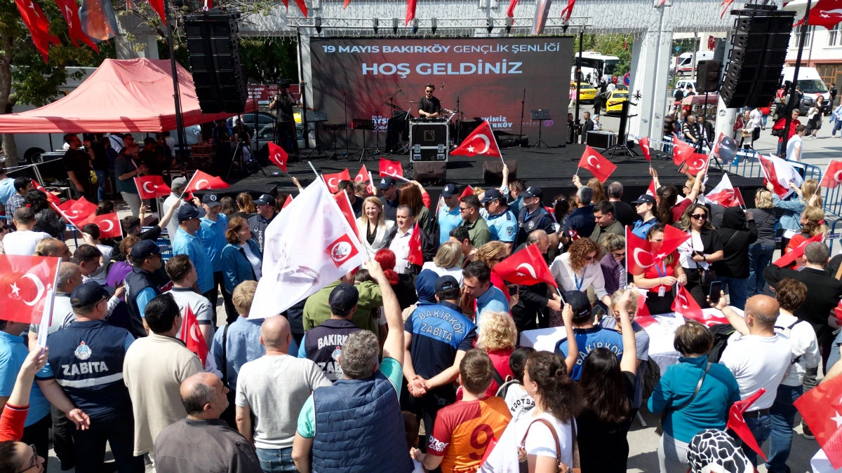BAKIRKÖY’DE 19 MAYIS COŞKUSU