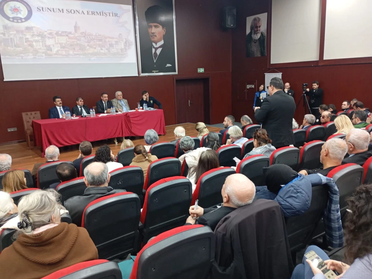 Bakırk&ouml;y&rsquo;de Huzur Toplantısı: Cumhuriyet Başsavcı Vekilleri de Katıldı