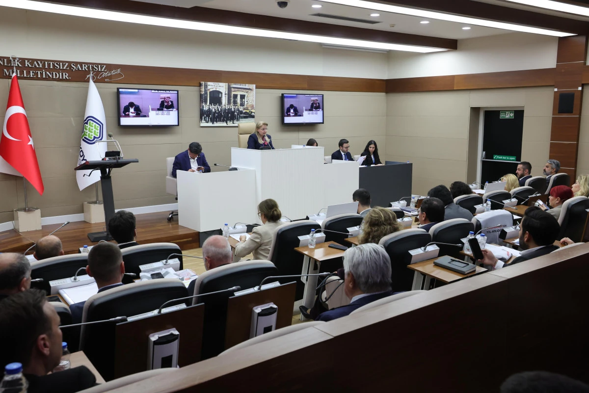 BAKIRKÖY’DE REKLAM ODAKLI POLİTİKALAR 