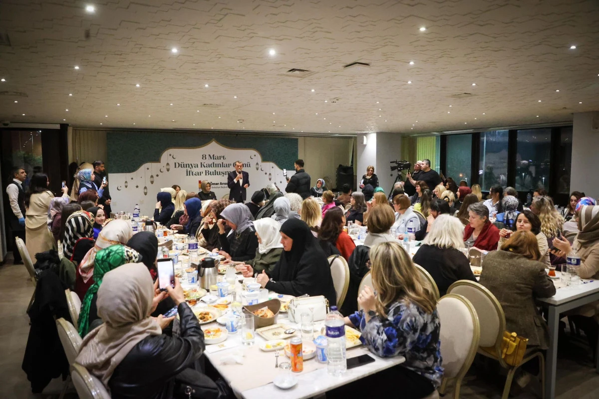 Başkan Arısoy, 8 Mart&rsquo;ta kadınlarla iftar sofrasında buluştu