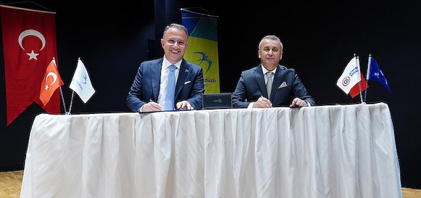 BEYLİKDÜZÜ’NDE SECAP İÇİN İMZALAR ATILDI