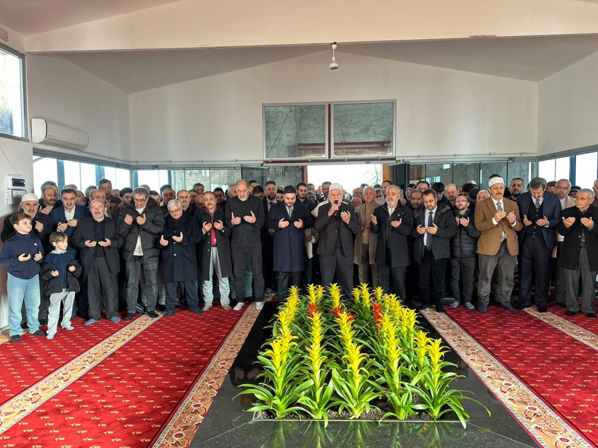 BTP&rsquo;liler 7-8 Şubat&rsquo;ta Viyana&rsquo;da yapılacak 11. MEM Kongresi &ouml;ncesinde Prof. Dr. Haydar Baş&rsquo;ın kabrini ziyaret etti