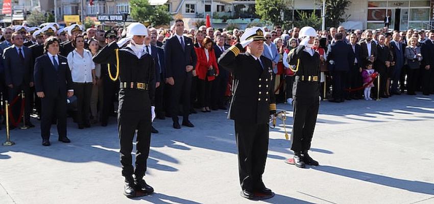 Kartal’da Cumhuriyet Bayramı Dolayısıyla Çelenk Töreni Gerçekleştirildi