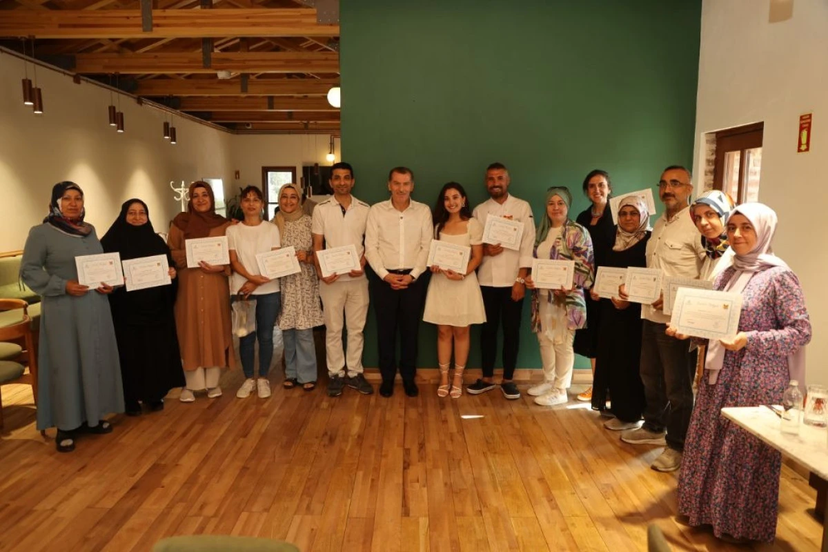 Tarihi Fırını’ndaki Ekmek Atölyesi Yeni Mezunlarını Verdi