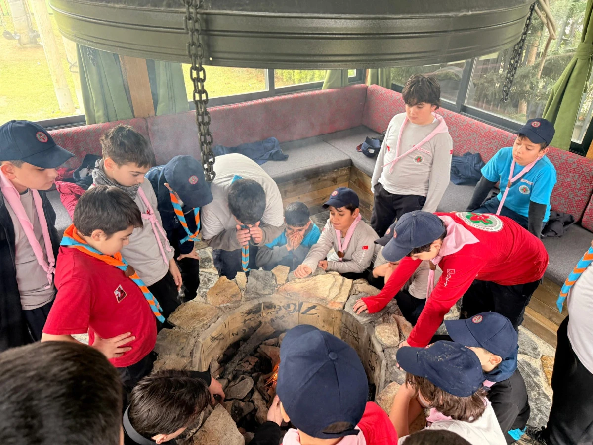 Zeytinburnu İzci Evi &Uuml;yeleri, 2026 Bolu Kış Mill&icirc; Kampı&rsquo;nı Başarıyla Tamamladı