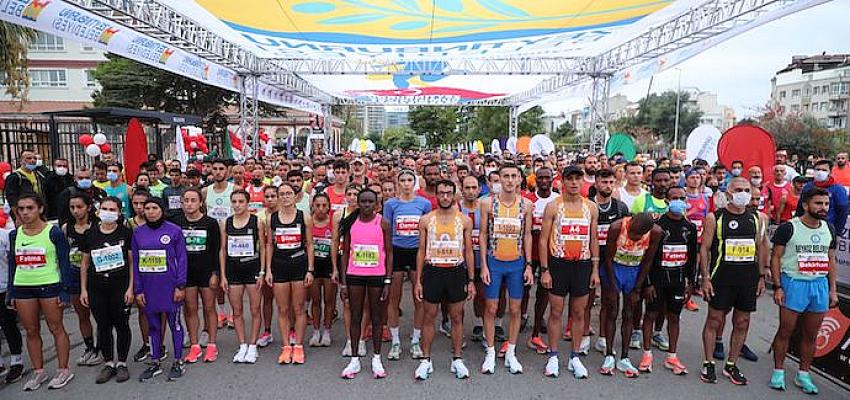 Zeytinburnu'nda 1.242 Sporcu Cumhuriyet İçin Koşacak